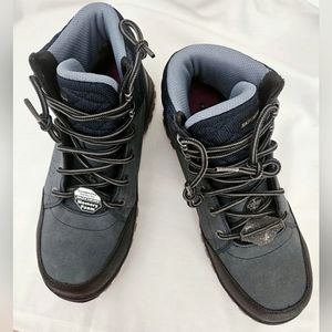 Women's Sketchers Boots 8